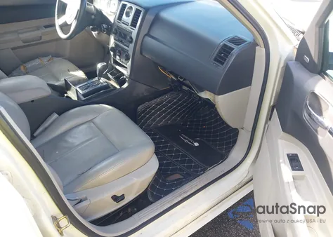 2006 Chrysler 300 Touring z USA, uszkodzony, nr VIN 2C3KA53G76H230073